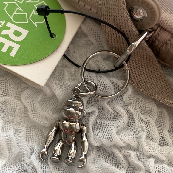 Brand new Kipling phone carrying crossbody bag - Picture 3 of 10